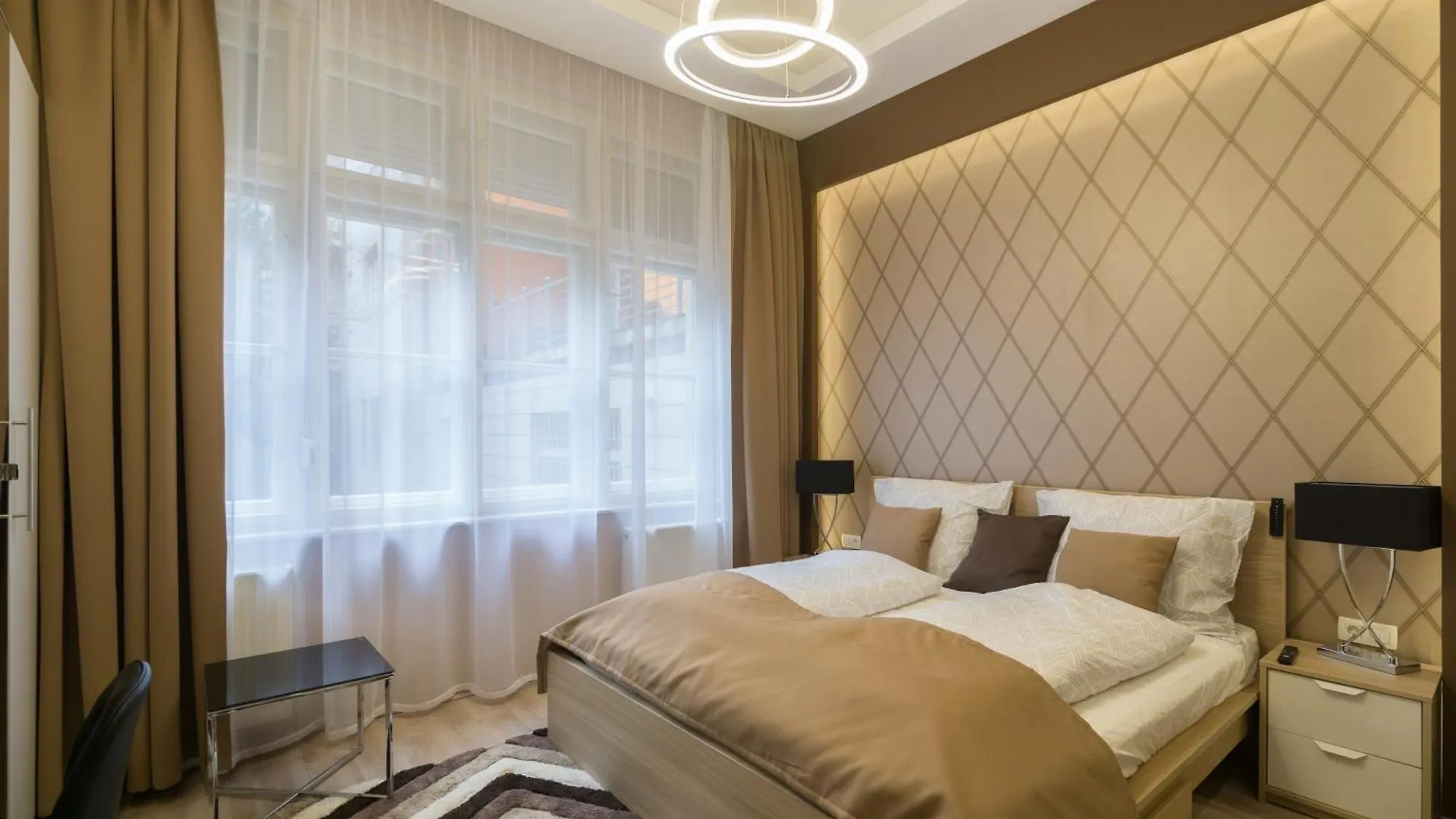Exlcusive & City Central Located Suite By Prestige Homes Budapest