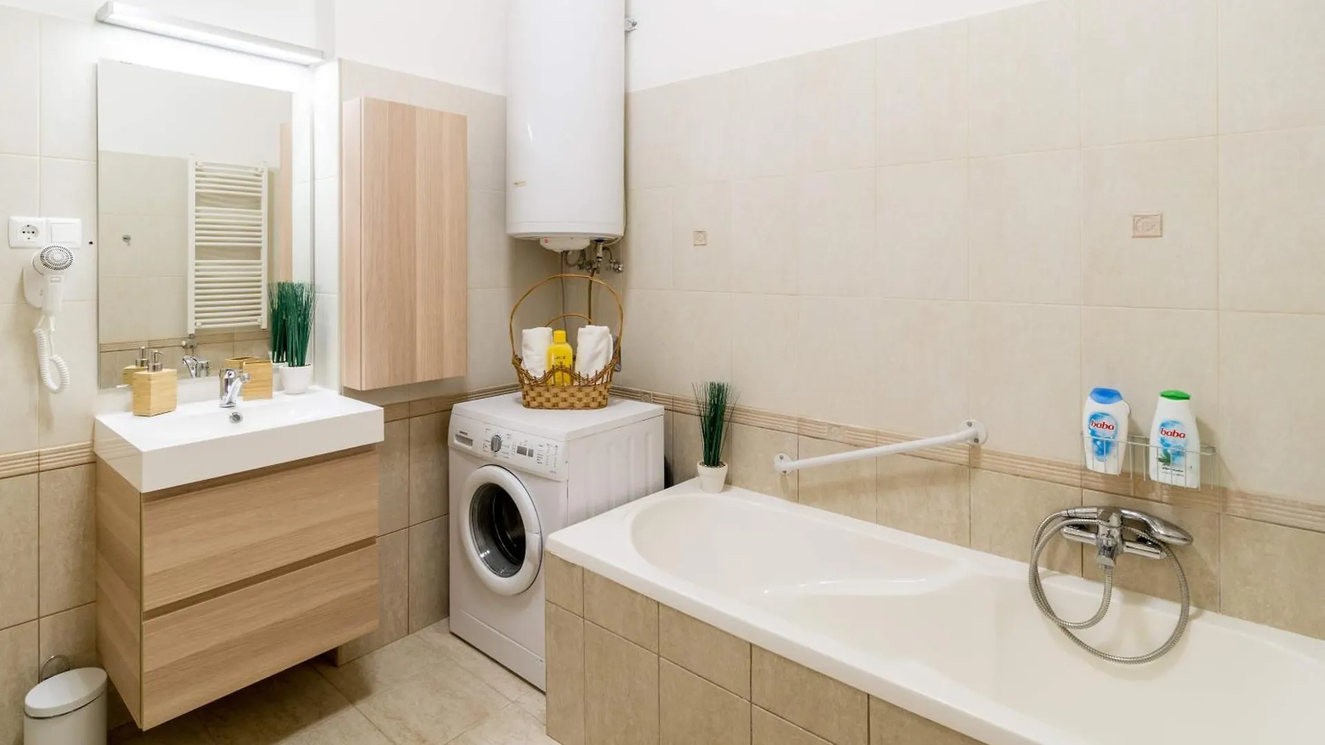 Exlcusive & City Central Located Suite By Prestige Homes Budapest